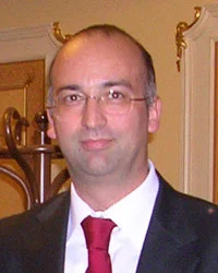 Dr. Antonio Rufo