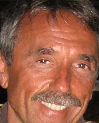 Dr. Raffaello Riccio