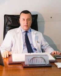 Dr. Roberto Passaro