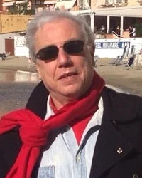 Dr. Roberto Santi