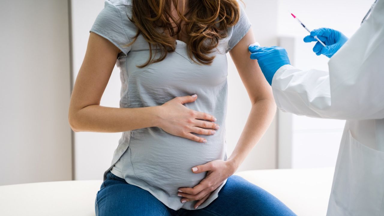 Società ginecologi priorità vaccino Covid in gravidanza MEDICITALIA.it