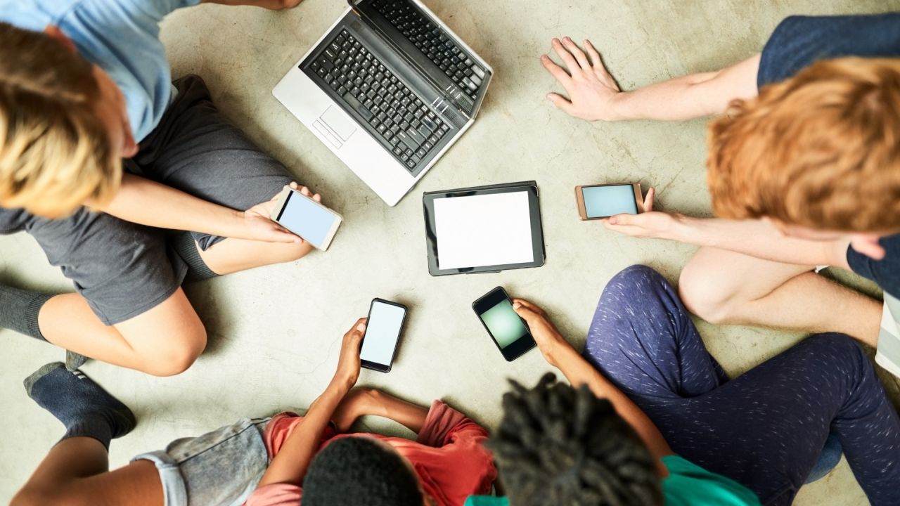 Comportamento dei giovani e social network