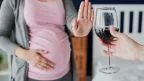 Birra, vino, aperitivi, drink e cocktail: quanto si può bere in gravidanza?