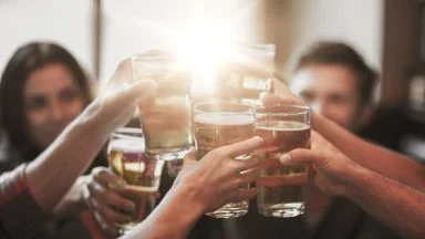 Nei teen-ager l'alcool blocca la maturazione del cervello