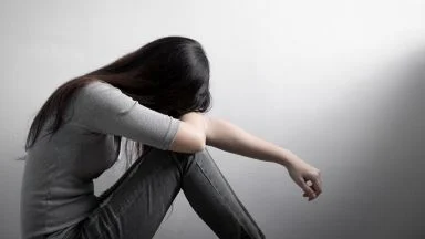 Depressione resistente esketamina nasale.