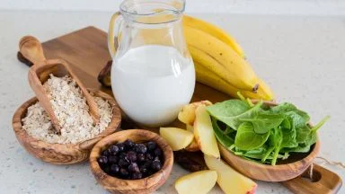 Pressione alta, gli alimenti da mangiare quotidianamente per abbassarla