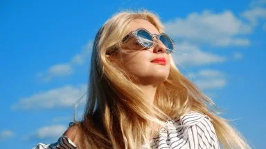 8 consigli per proteggere gli occhi dal sole