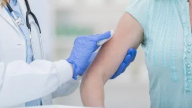 Vaccino antinfluenzale: inizia la campagna vaccinale per il 2025/2026