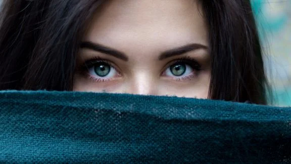 Gli occhi, lo sguardo e il loro significato psicologico