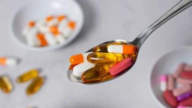Integratori, perché non vanno presi sempre e comunque: la verità che non tutti sanno