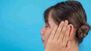 Osserva le tue orecchie: se le hai così potresti avere problemi al cuore, lo dicono gli scienziati