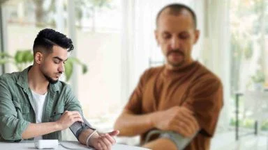 Pressione alta? Ecco i super-cibi che aiutano a combattere l'ipertensione a tavola